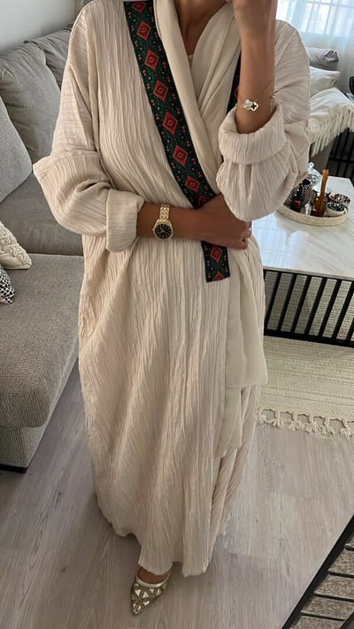 صورة عبايه كريب مكسر ٢