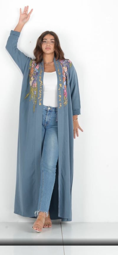 صورة Hand painted abaya in washed crep