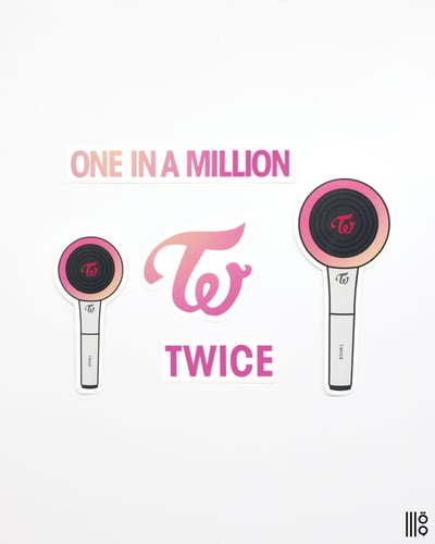 صورة ملصقات الفرقة الكورية توايس Twice