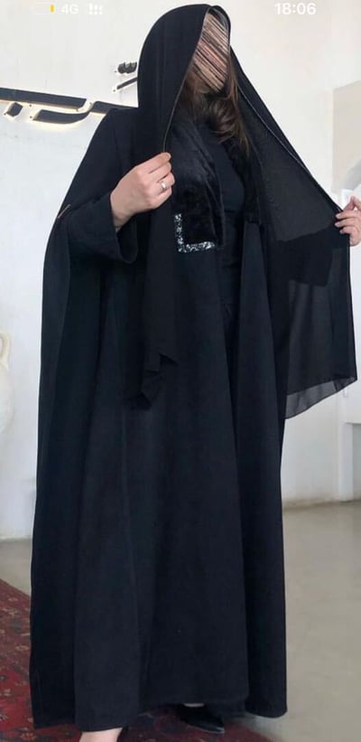 صورة عبايه شتويه شمواه مع فرو